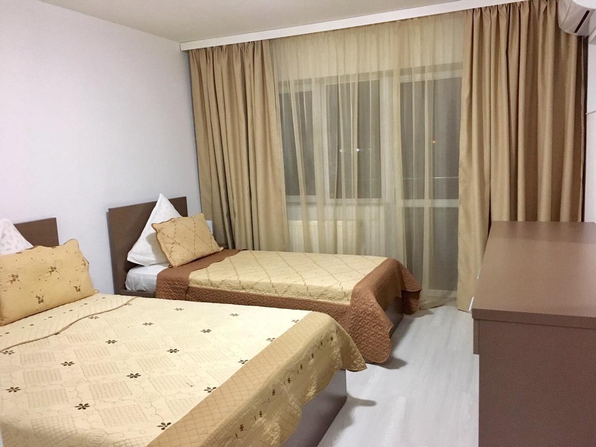 Fast Airport Accomodation Otopeni Extérieur photo