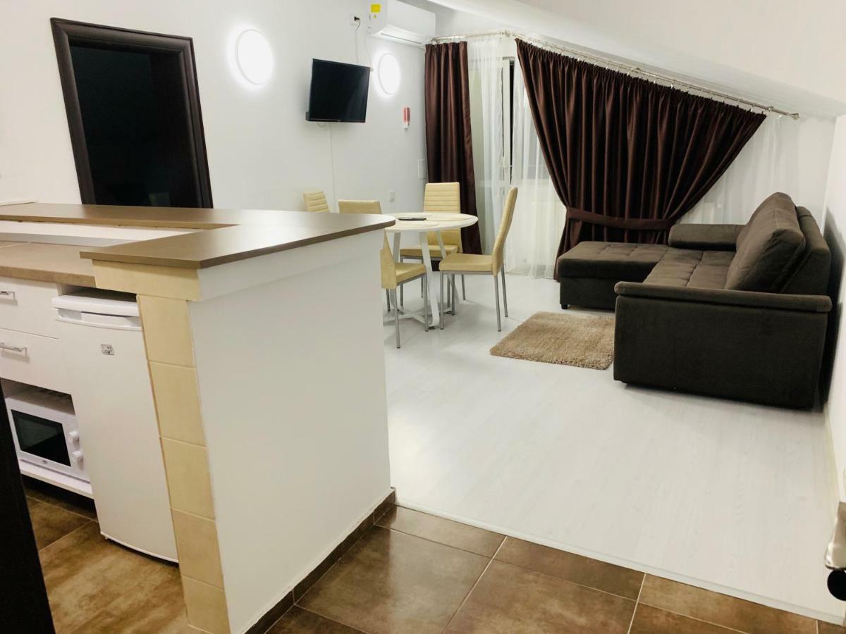 Fast Airport Accomodation Otopeni Extérieur photo